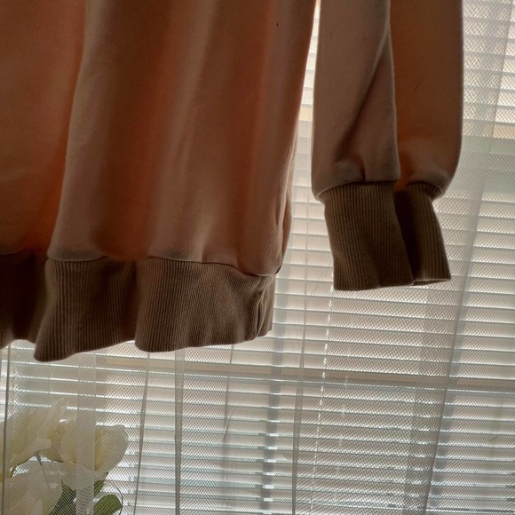 Thin beige sweater - Picture 3 of 4